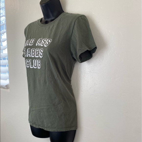 Gildan Bad Ass Babes Club T-Shirt Green Size Small - Picture 4 of 6